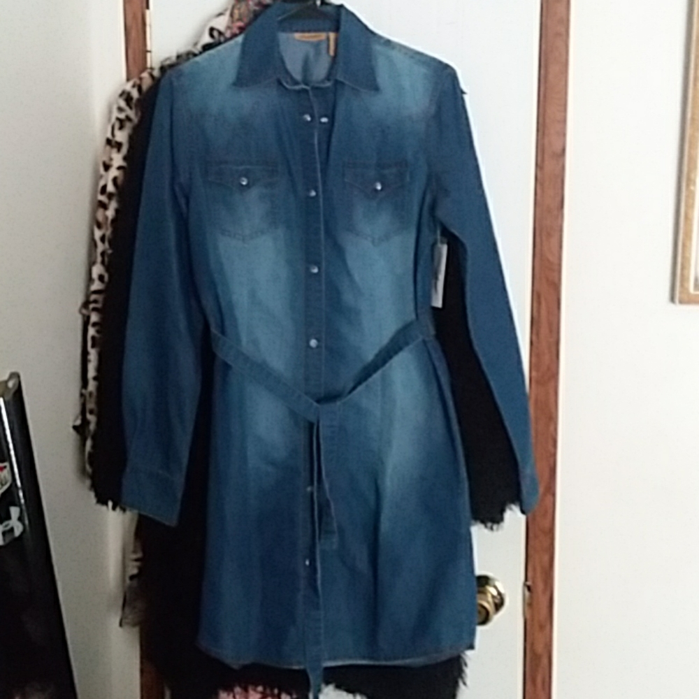 New w/o tags wrangler denim mid length jean dress